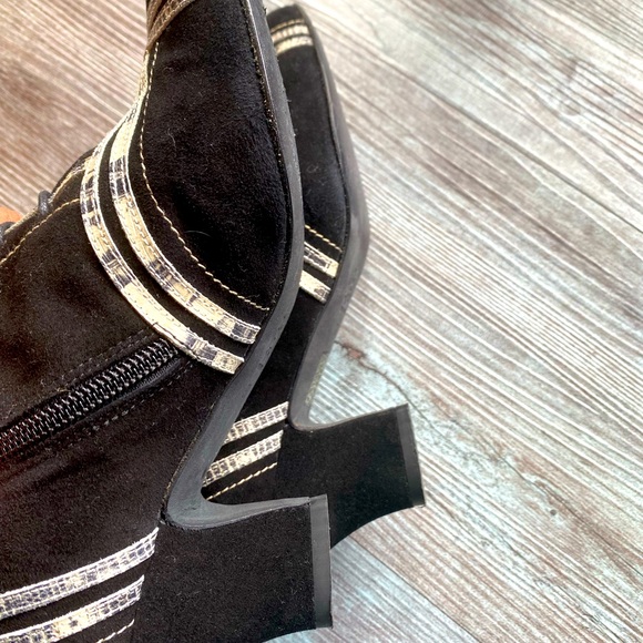 Paco Gil Sued and Leather Boots - Picture 9 of 12